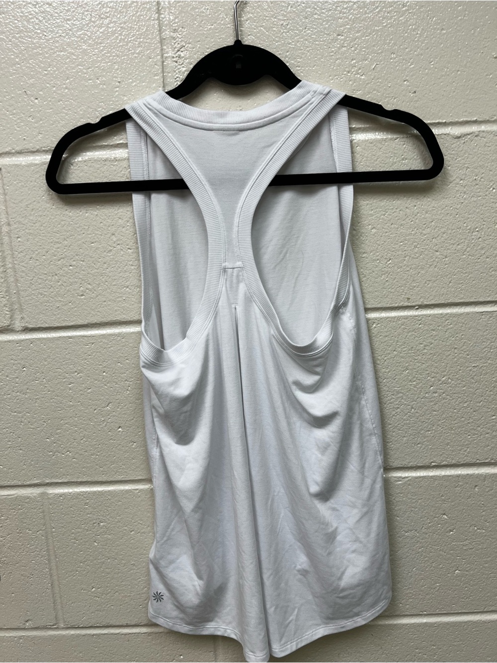 Athleta Women’s White Racerback Tank Top